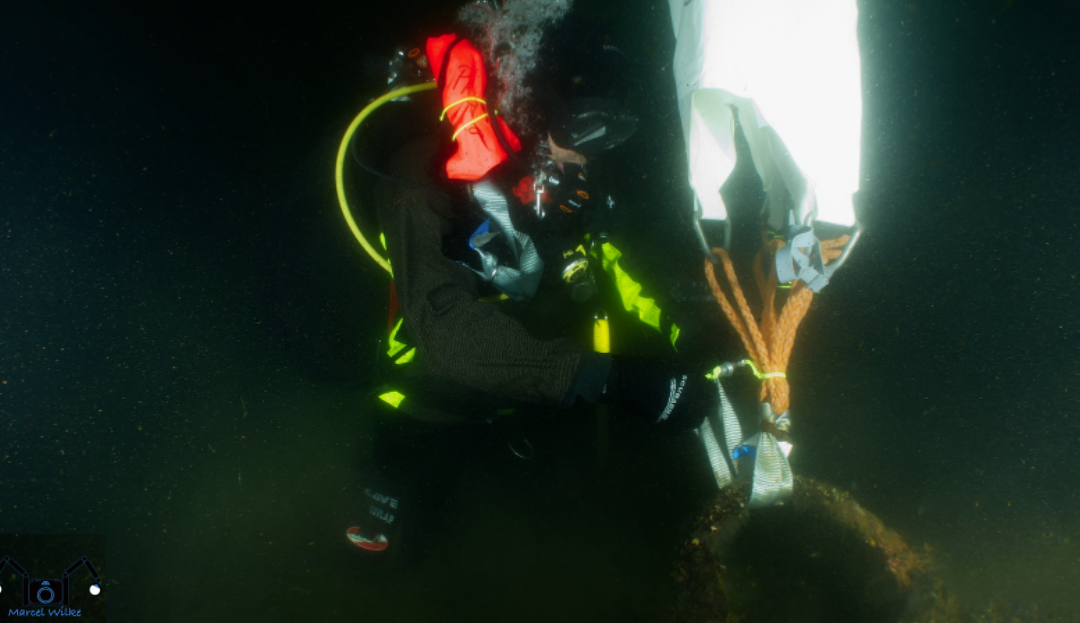 Über eine Tonne an Altlasten: Taucher bergen tödliche Geisternetze aus der Ostsee